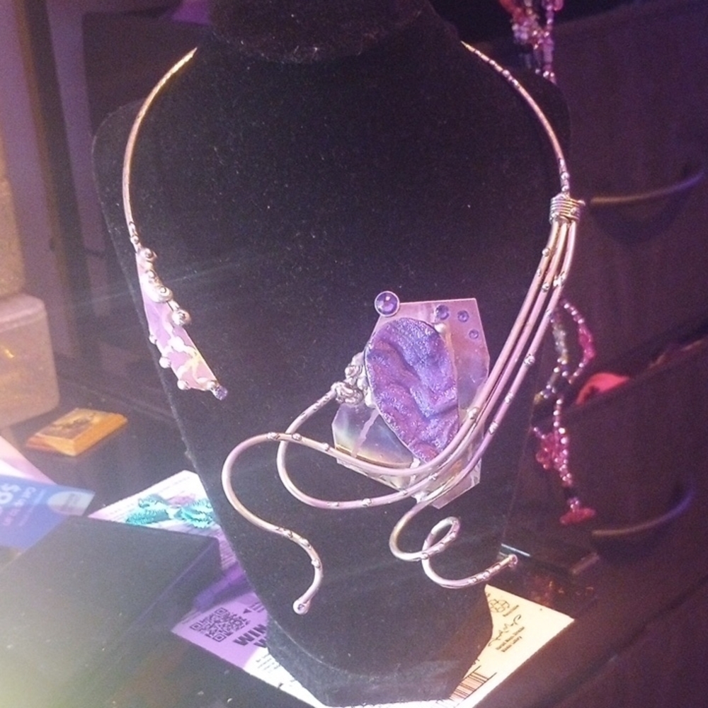 Elegant Silver and Purple Necklace